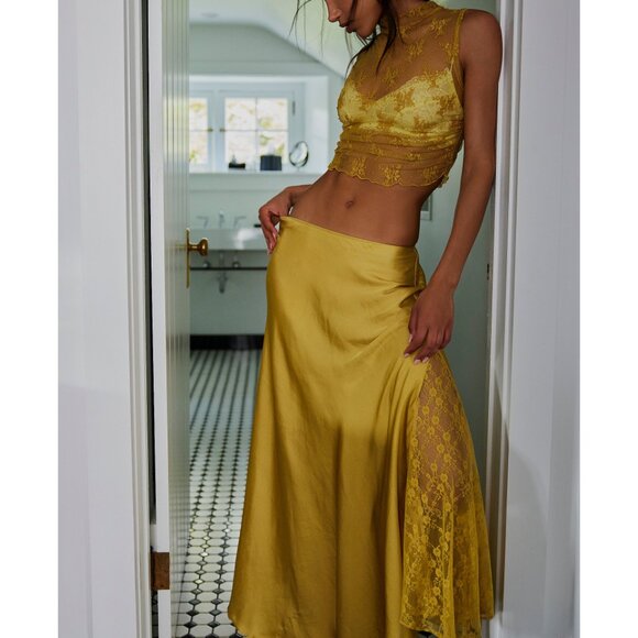 FREE PEOPLE Make You Mine Half Slip / Bitter Oil